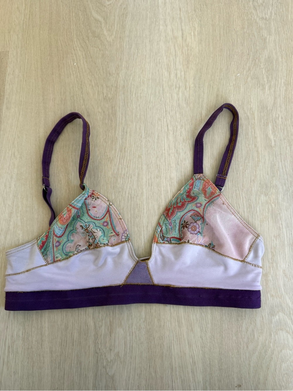 XiRENA Lavender Paisley Triangle Bralette with Purple Band